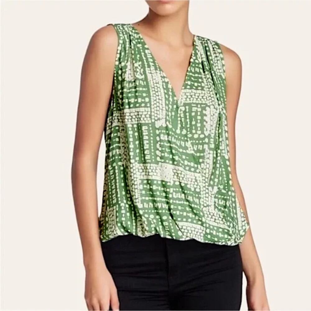 NWT Velvet by Graham & Spencer Rita Green Surplice Blouse Sz M